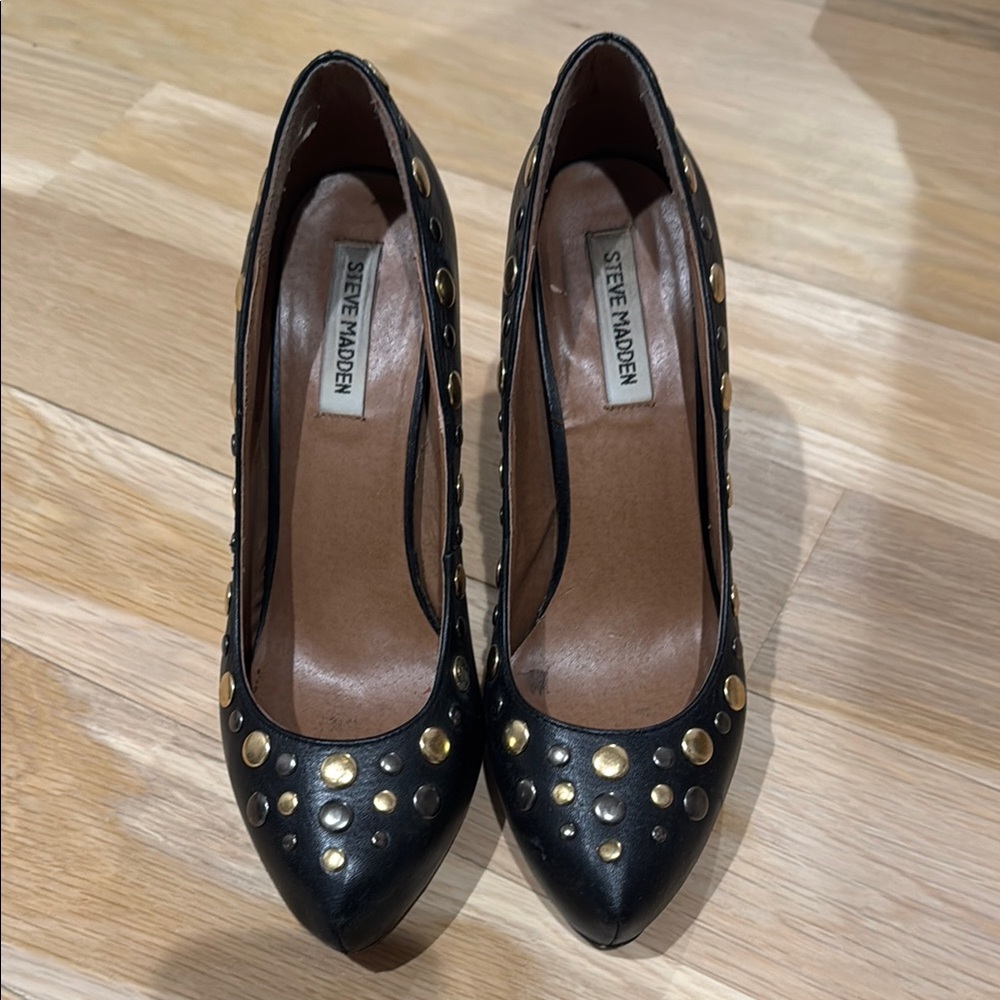 Steve Madden Black and Gold Studded Women's Shoes